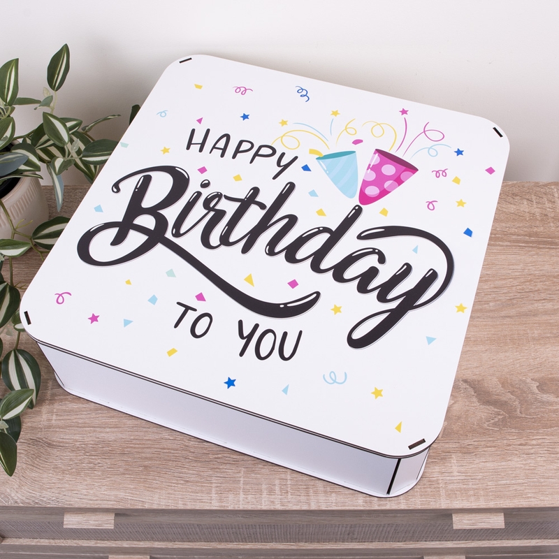 Подарункова коробка квадратна 24×24×7.2 см «Happy Birthday to you»