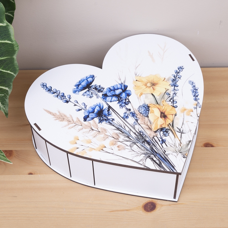 Подарункова коробка у формі серця 21×22.5×6 см «квіти українські»