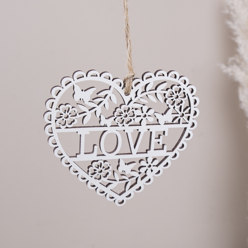 Cерце LOVE з квітами