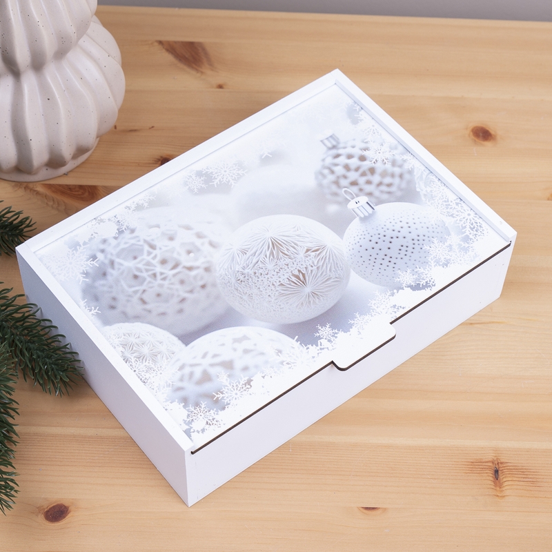 Подарункова коробка прямокутна біла 23×16×6.5 см «кулі білі»