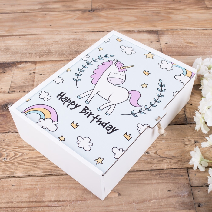 Подарункова коробка прямокутна 23×16×6.5 см «Єдиноріг у хмарках Happy Birth»