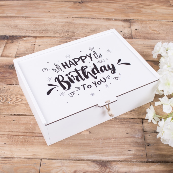 Подарункова коробка прямокутна 23×16×6.5 см «Happy Birthday to you»