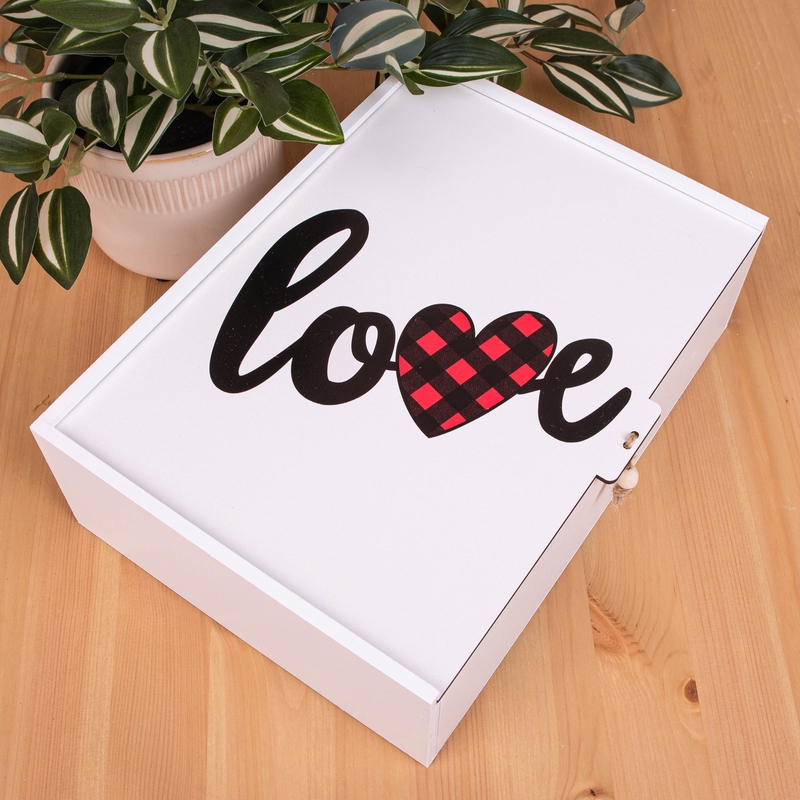 Подарункова коробка прямокутна 23×16×6.5 см «LOVE»