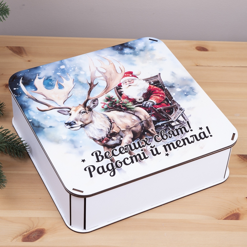 Подарункова коробка квадратна 19.4×19.4×5.8 см «Олень»