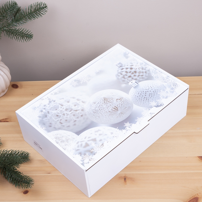 Подарункова коробка прямокутна біла 23×16×6.5 см «кулі білі»