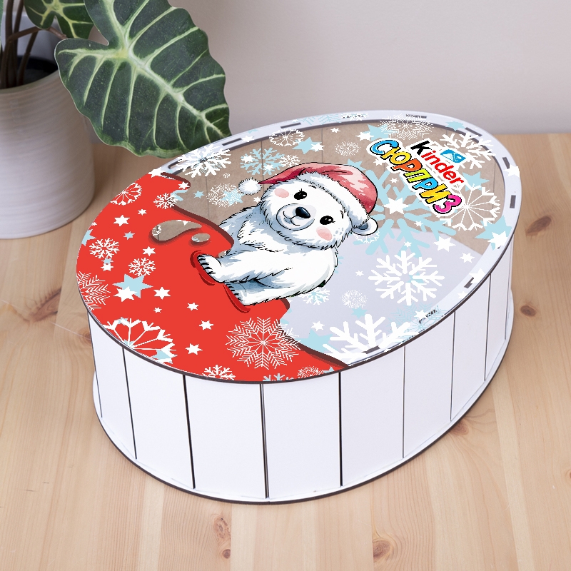 Овальна подарункова коробка Kinder біла з прозорою кришкою 25×19×7 см «ведмідь в сніжинки»