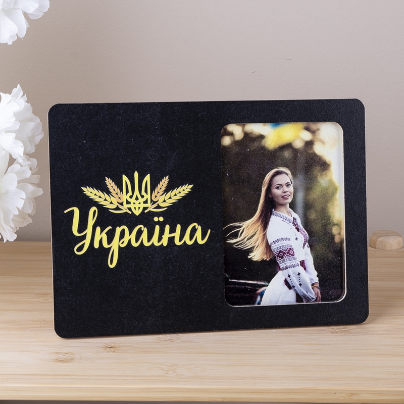 Україна