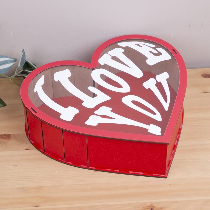 Подарункова коробка у формі серця з прозорою кришкою 25×27×7.9 см «Love в»