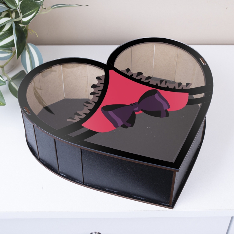 Подарункова коробка у формі серця з прозорою кришкою 21×22.5×5.5 см «Трусики з бантиком»