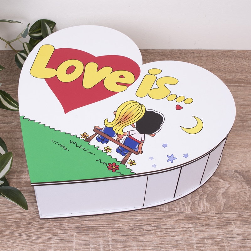 Подарункова коробка у формі серця 29×31×9 см «Love is»