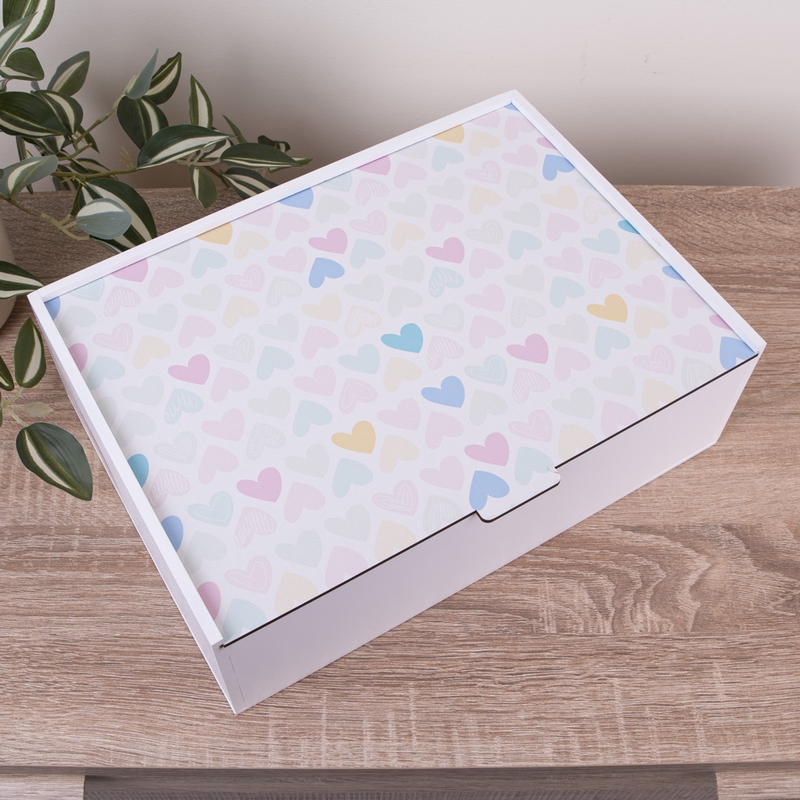 Подарункова коробка прямокутна 23×16×6.5 см «Серденька пастельні»