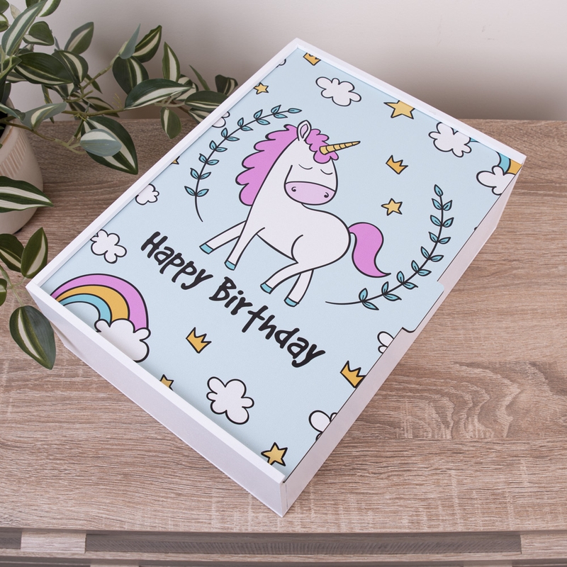 Подарункова коробка прямокутна 23×16×6.5 см «Єдиноріг у хмарках Happy Birth»